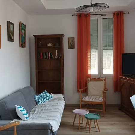 Menton A 2 Pas Des Plages De Sable Et Du Centre Ville Beau 3 Pieces Pour 3 Personnes * 멍똥